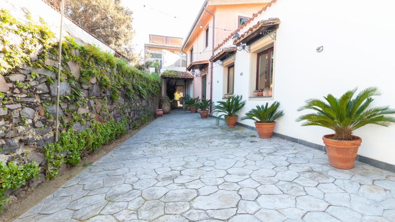 Hostal Sa Mola Bonarcado Exterior foto
