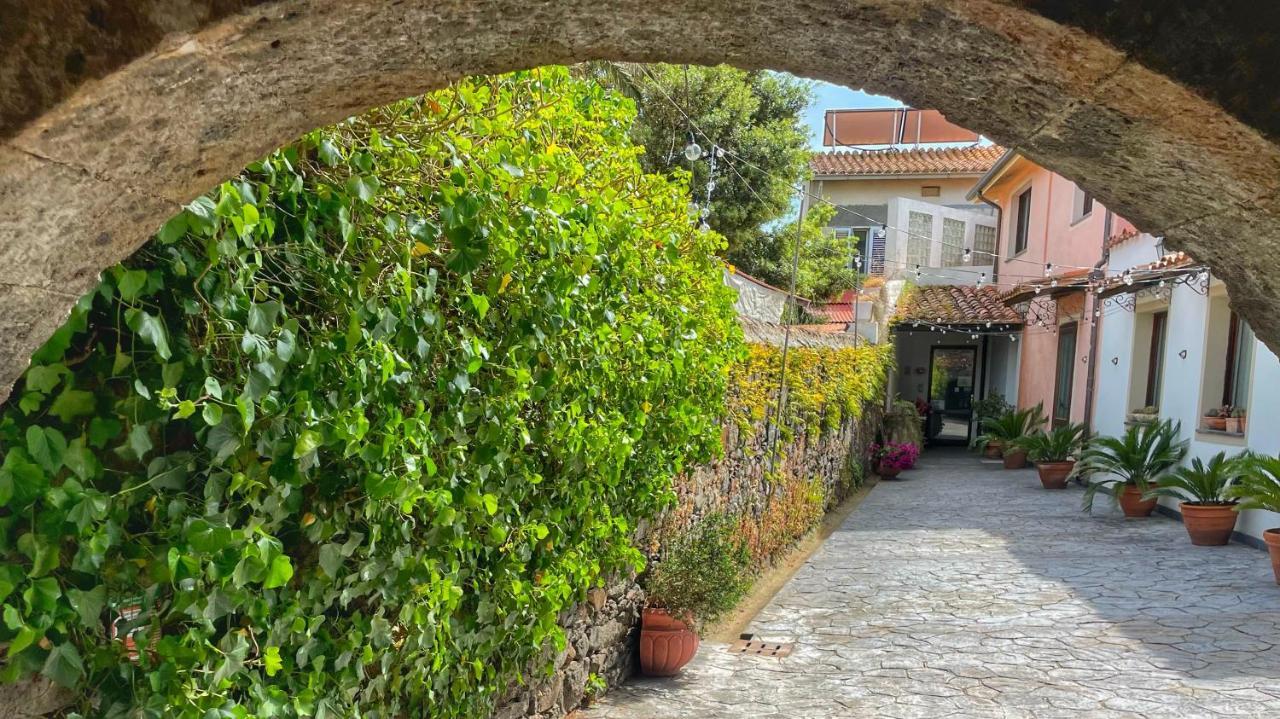 Hostal Sa Mola Bonarcado Exterior foto